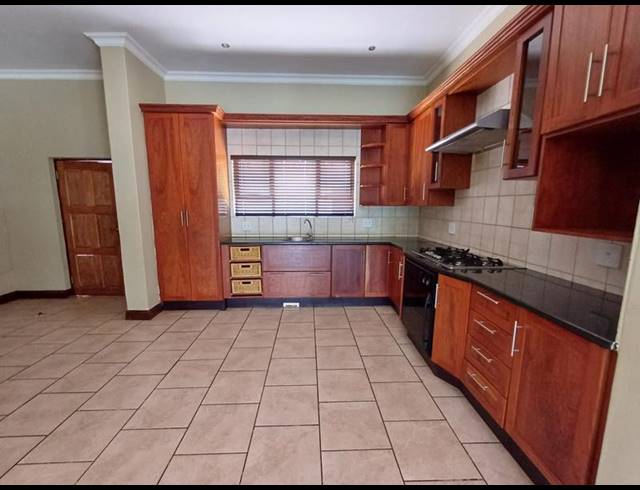 4 BEDROOM PROPERTY TO RENT IN RASLOUW
